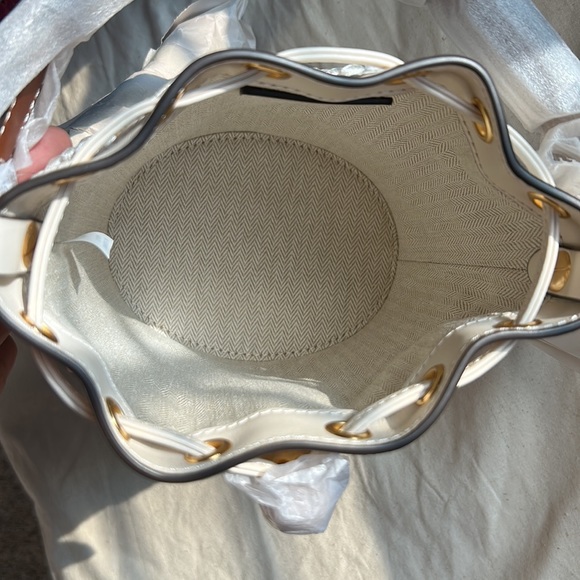 Tory Burch T Monogram Embroidered Raffia Mini Bucket Bag New Ivory - Picture 5 of 10